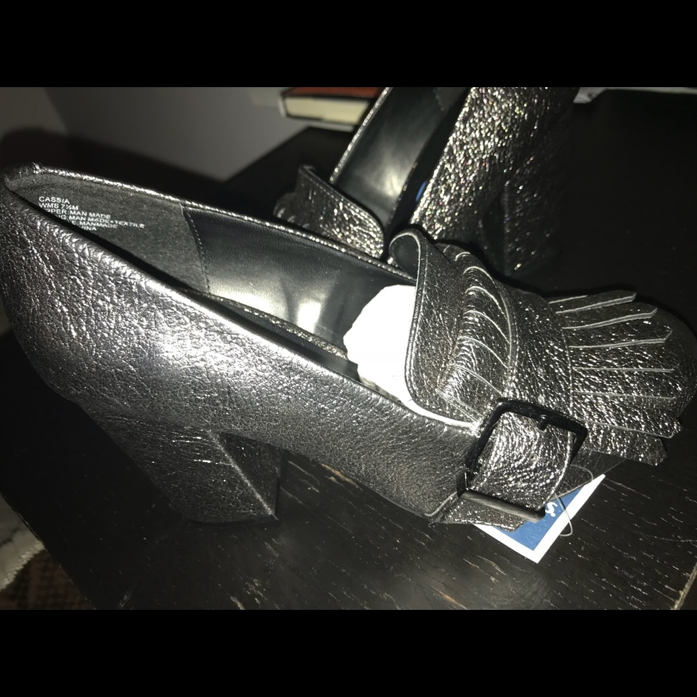 Kenneth Cole block heels